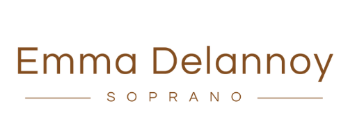 beige minimal personal make up artist logo